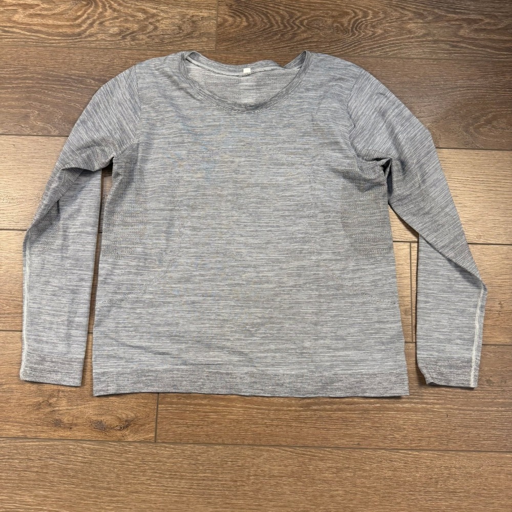Lululemon Women's Swiftly Tech Long Sleeve Breeze Athletic Seamless Shirt Sz 12